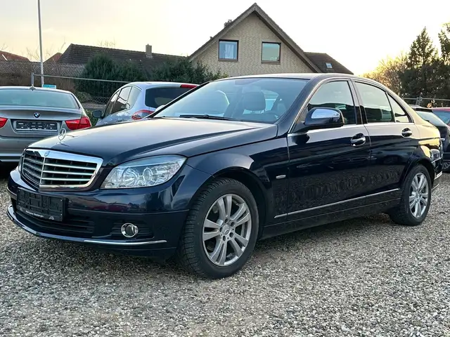 Mercedes-Benz C 230 Elegance V6 Automatik Scheckheft Schiebedach PDC