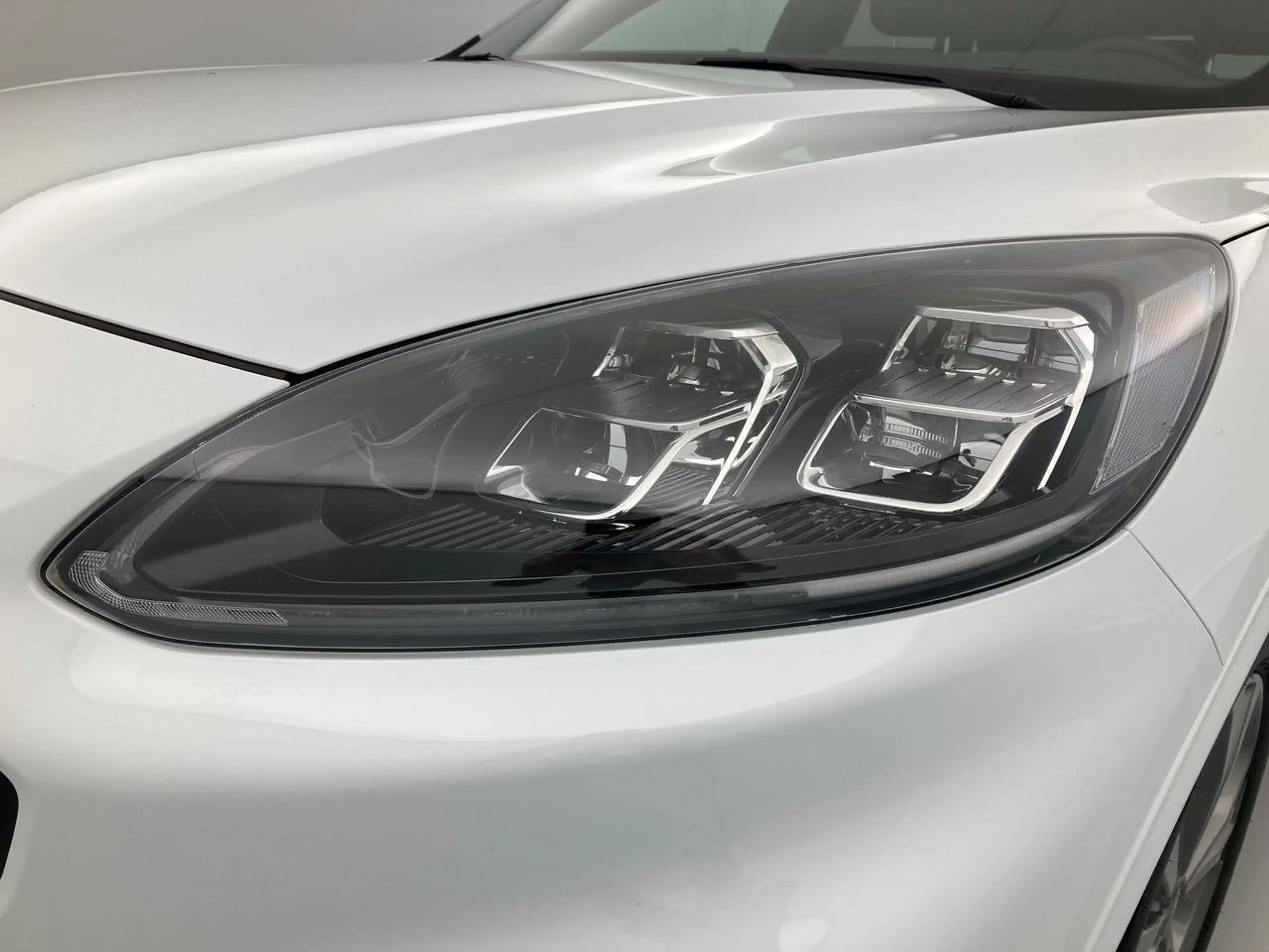 Ford Kuga 2.5 EcoBoost FWD FHEV ST-Line X DEMO — photo 13