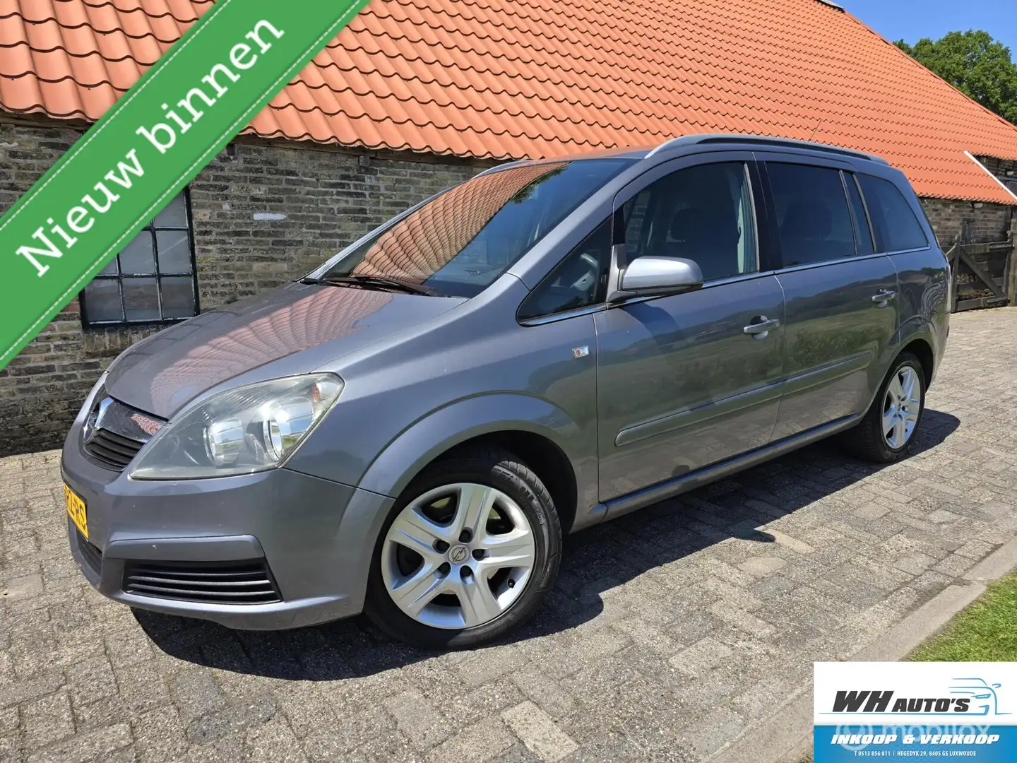 Opel Zafira 2.2 Cosmo Gris - 1