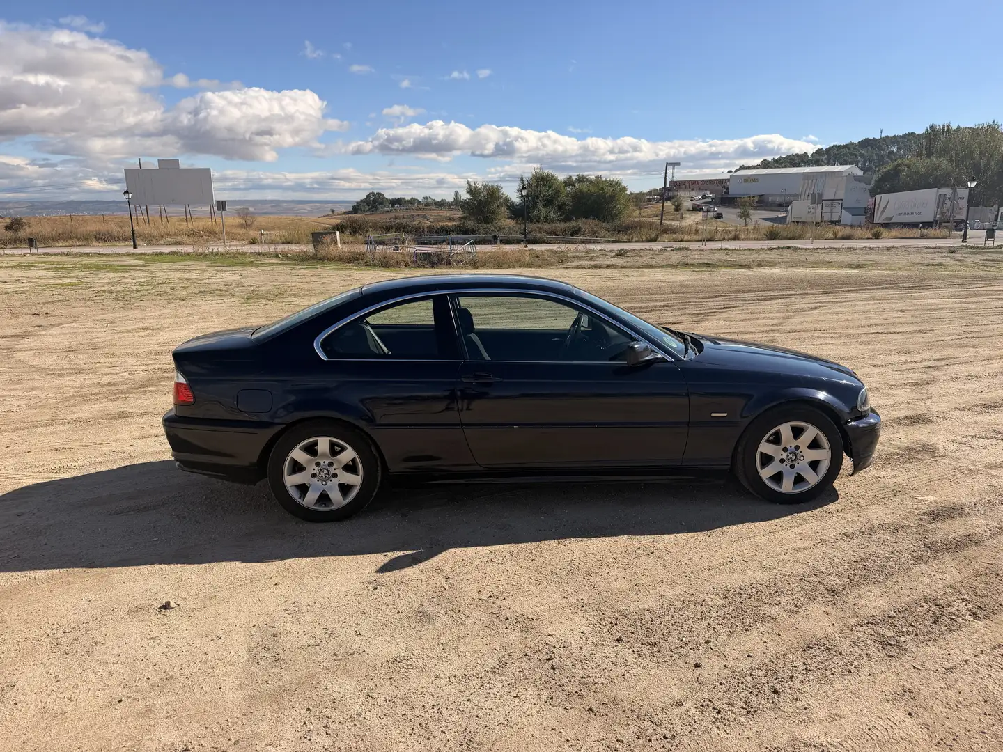BMW 328 328i Coupé - 2