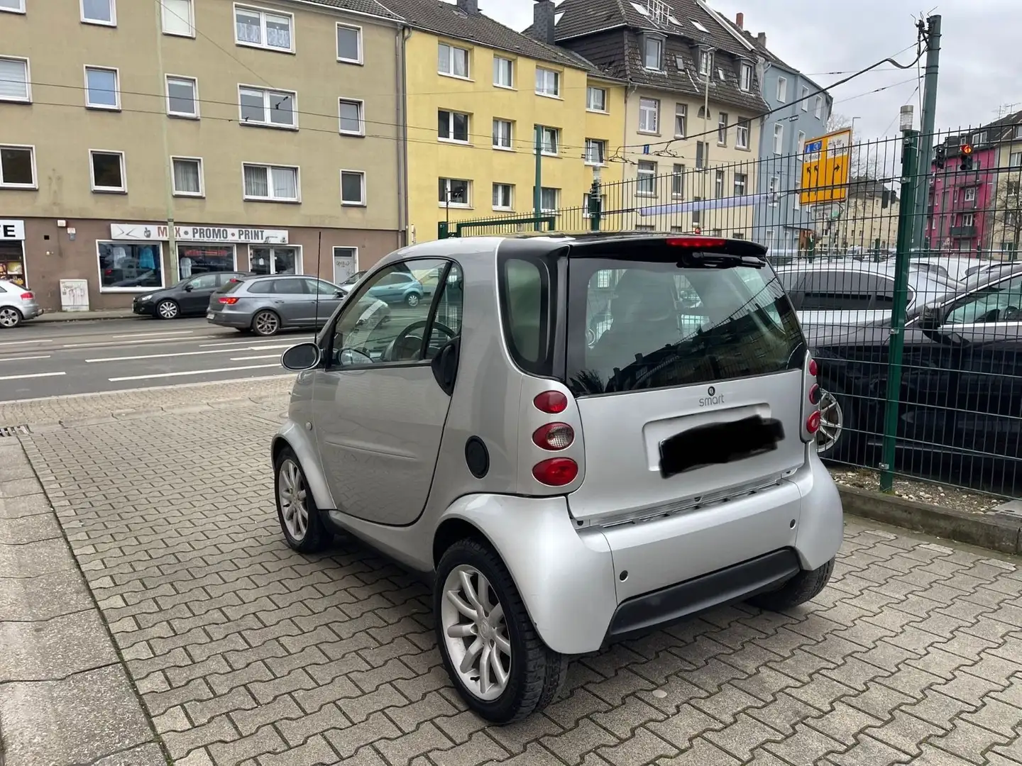 smart forTwo fortwo coupe Basis TÜV NEU Silber - 2