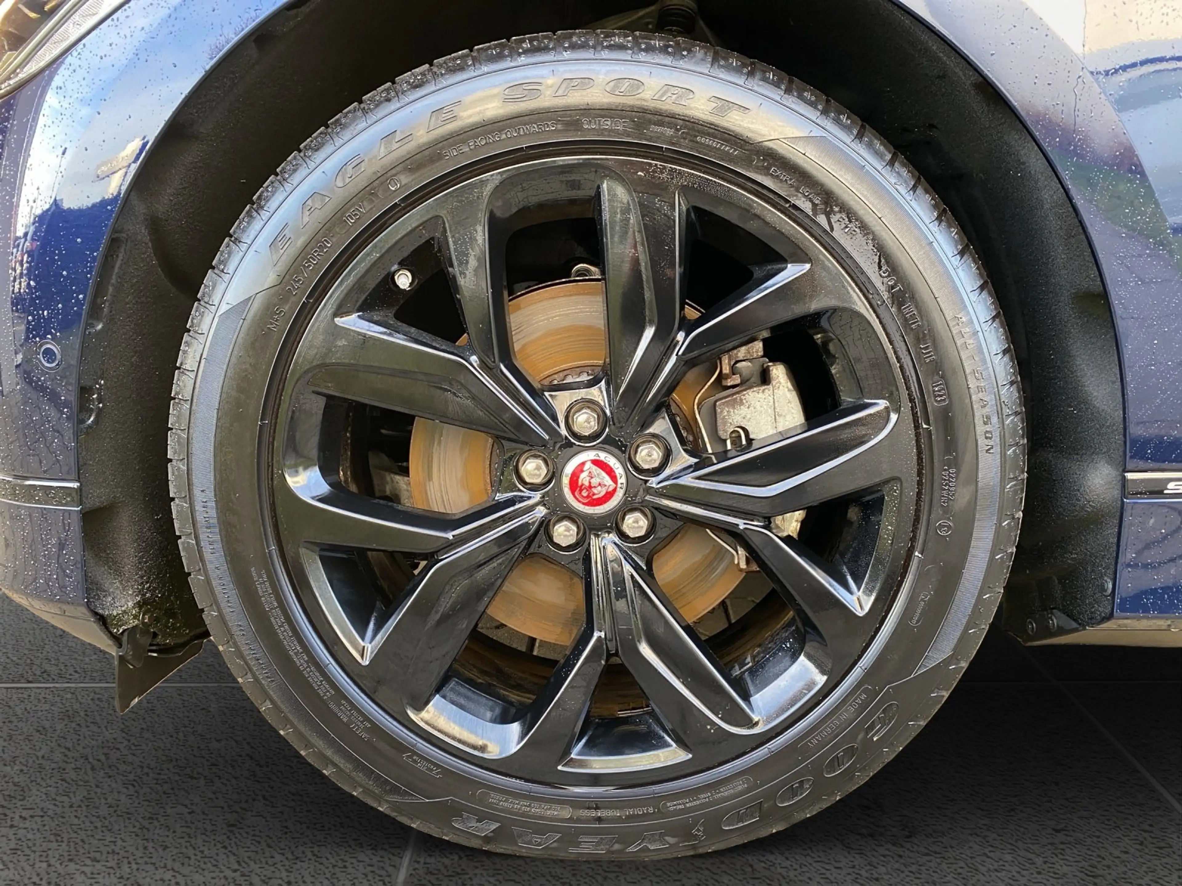 Jaguar I-Pace EV400 S AWD*HUD*LED*AHK*WinterP*20'' — photo 15