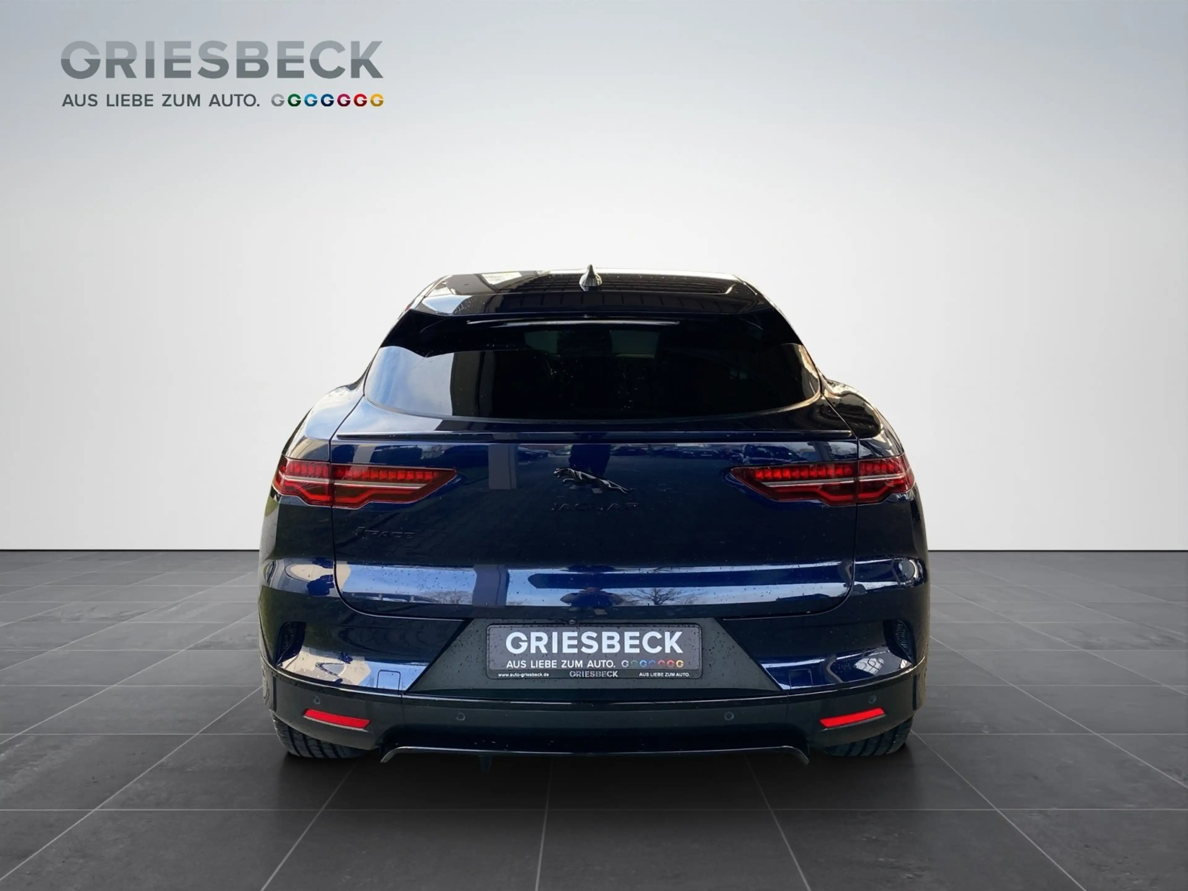 Jaguar I-Pace EV400 S AWD*HUD*LED*AHK*WinterP*20'' — photo 4
