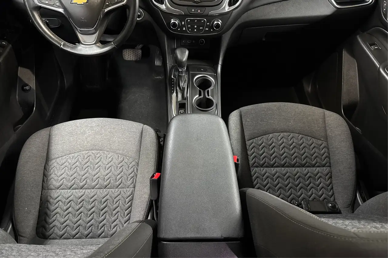 Chevrolet Equinox photo Chevrolet Equinox