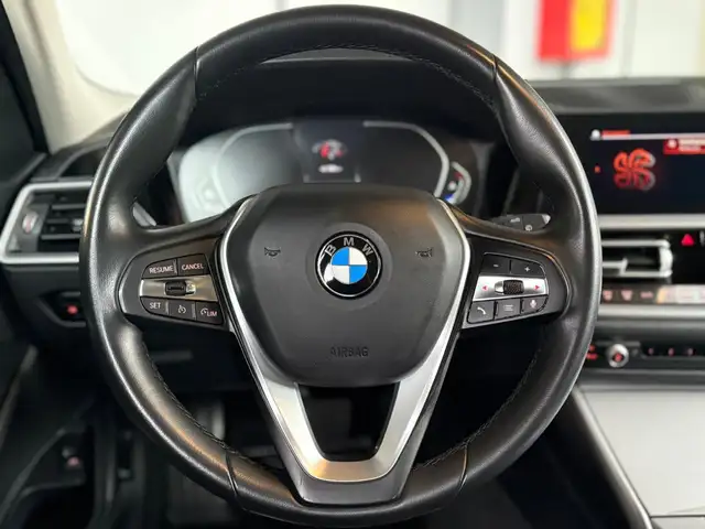BMW 3 Series view 13