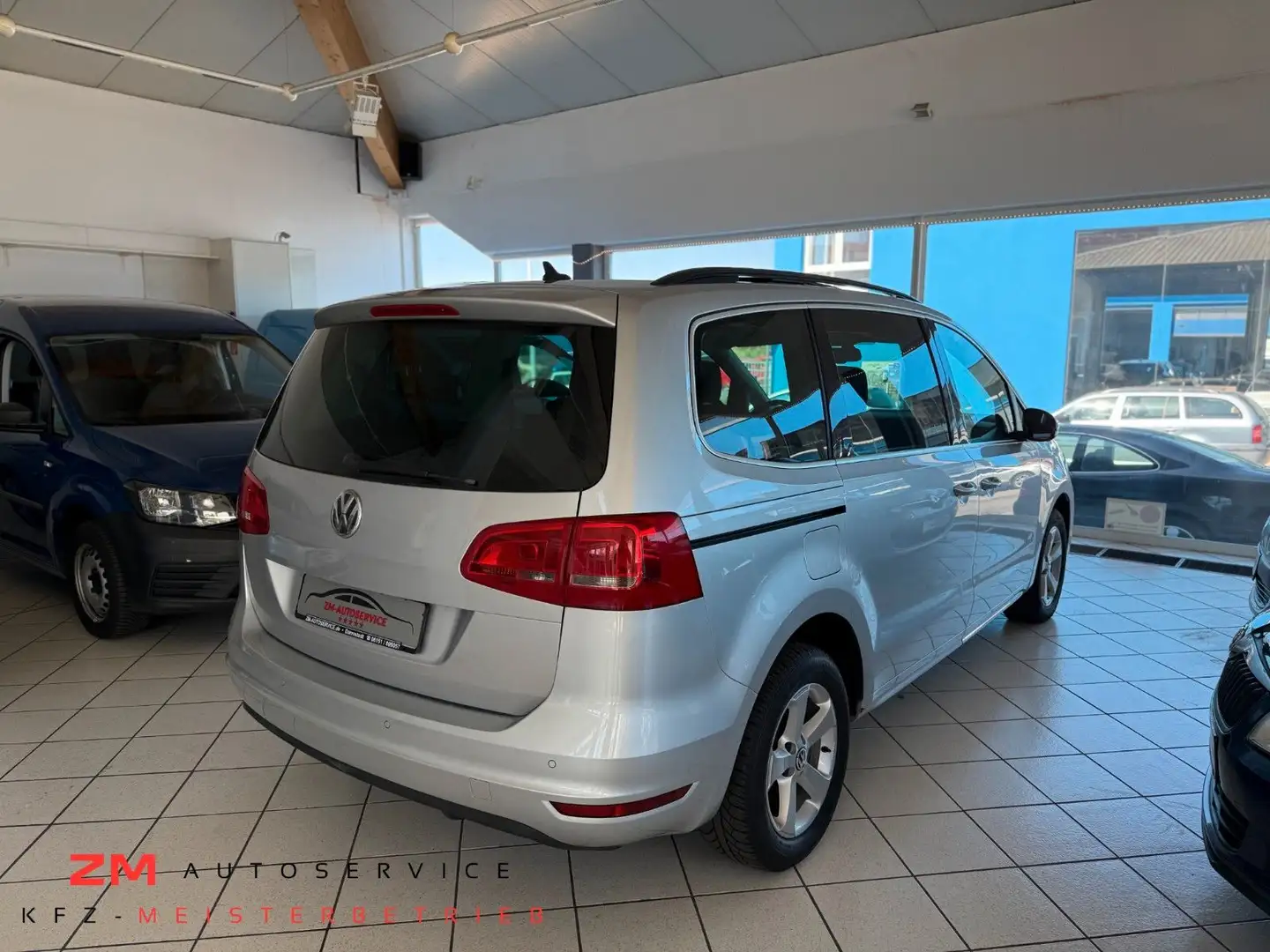 Volkswagen Sharan Match BMT Silber - 2
