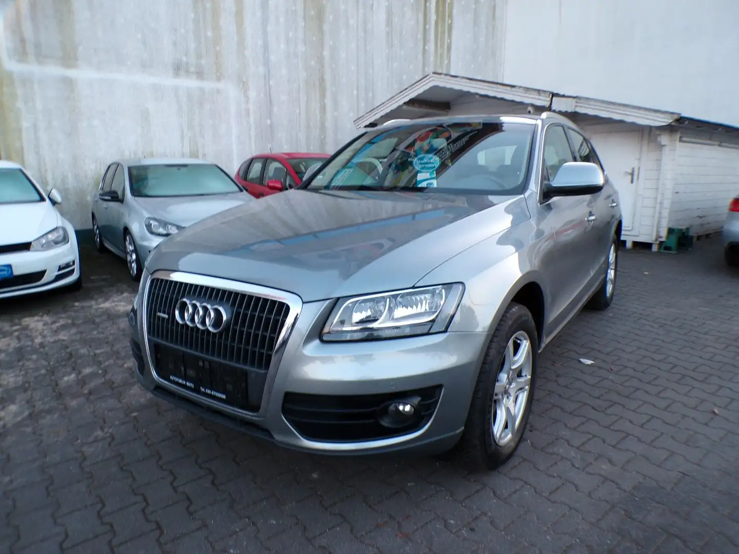 Audi Q5 2.0 TFSI S tronic quattro Grau - 1