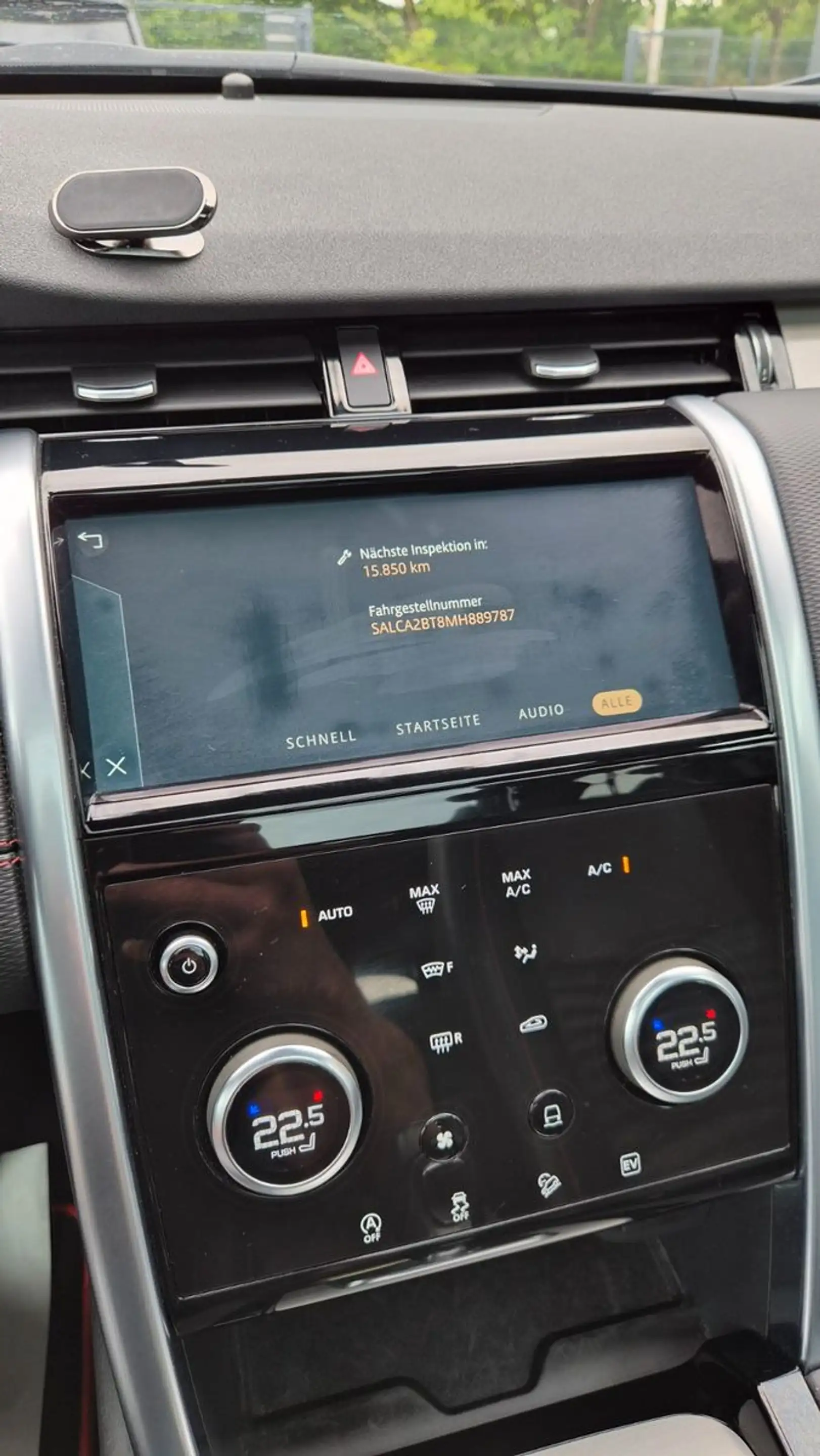Land Rover Discovery Sport Hybrid SE AWD P300R Dynamic/PANO — photo 14