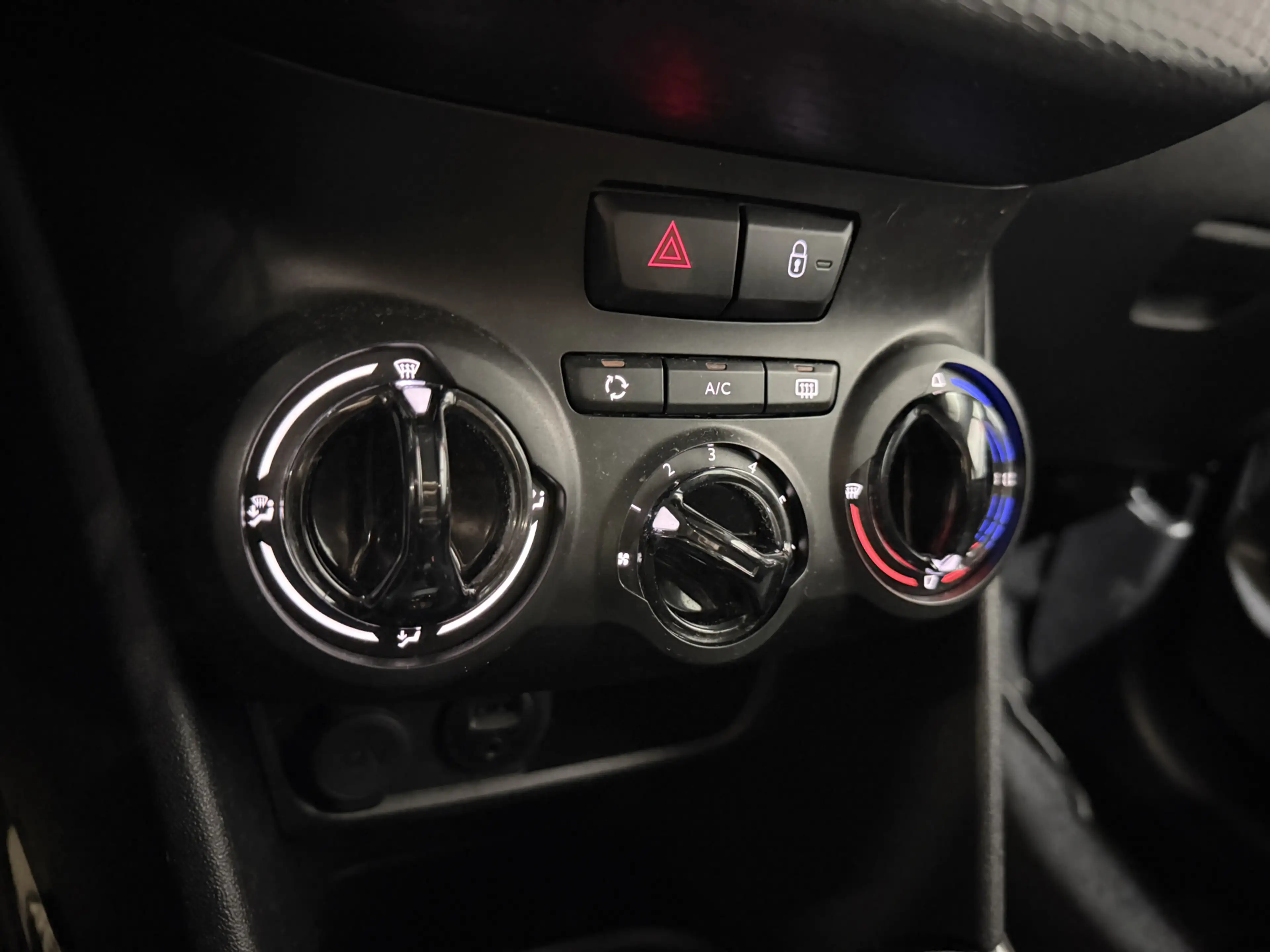 Peugeot 2008 1.2 PureTech Blue Lion - Automaat - Navi / CarPlay — photo 20
