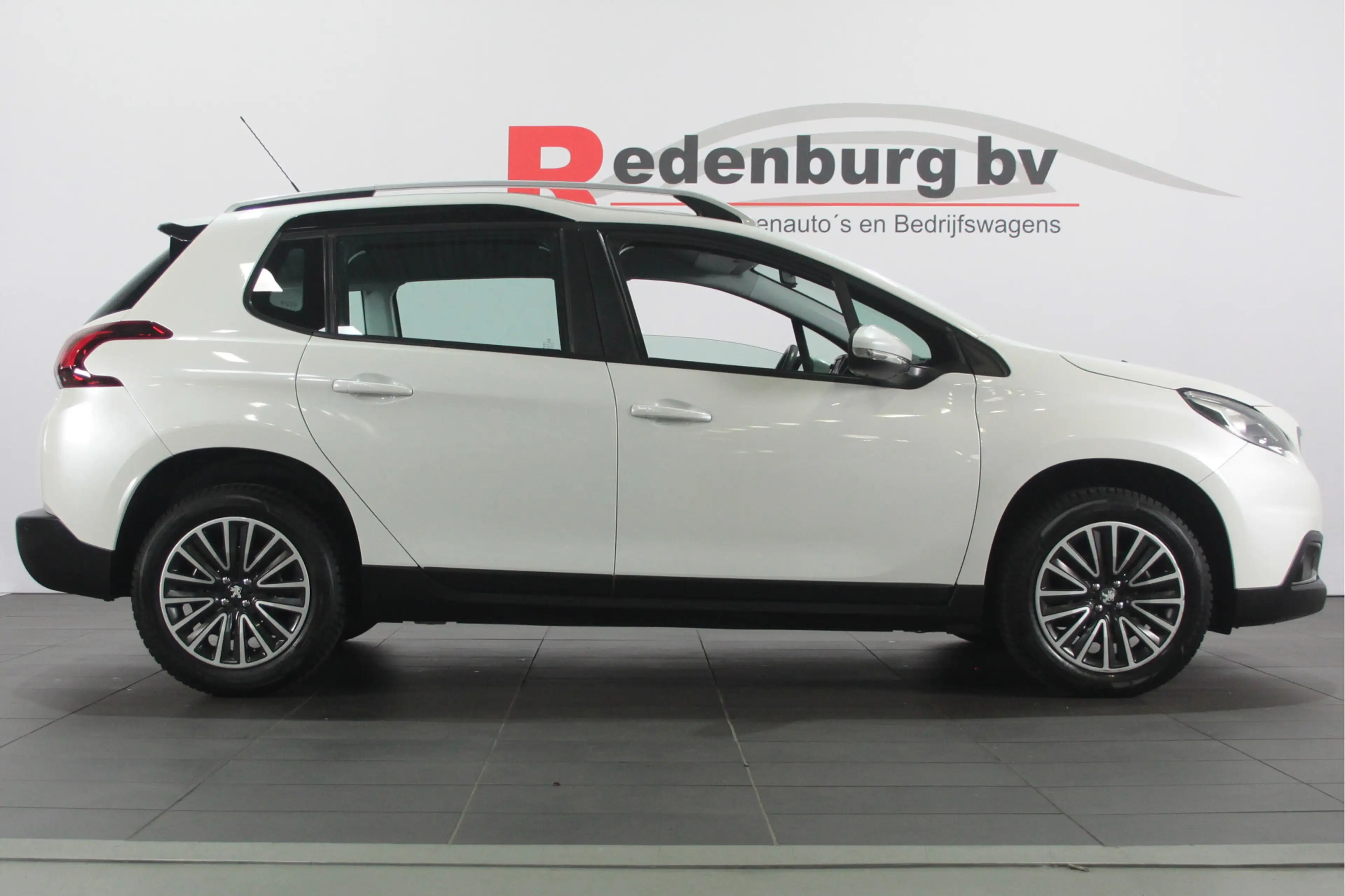 Peugeot 2008 1.2 PureTech Blue Lion - Automaat - Navi / CarPlay — photo 7