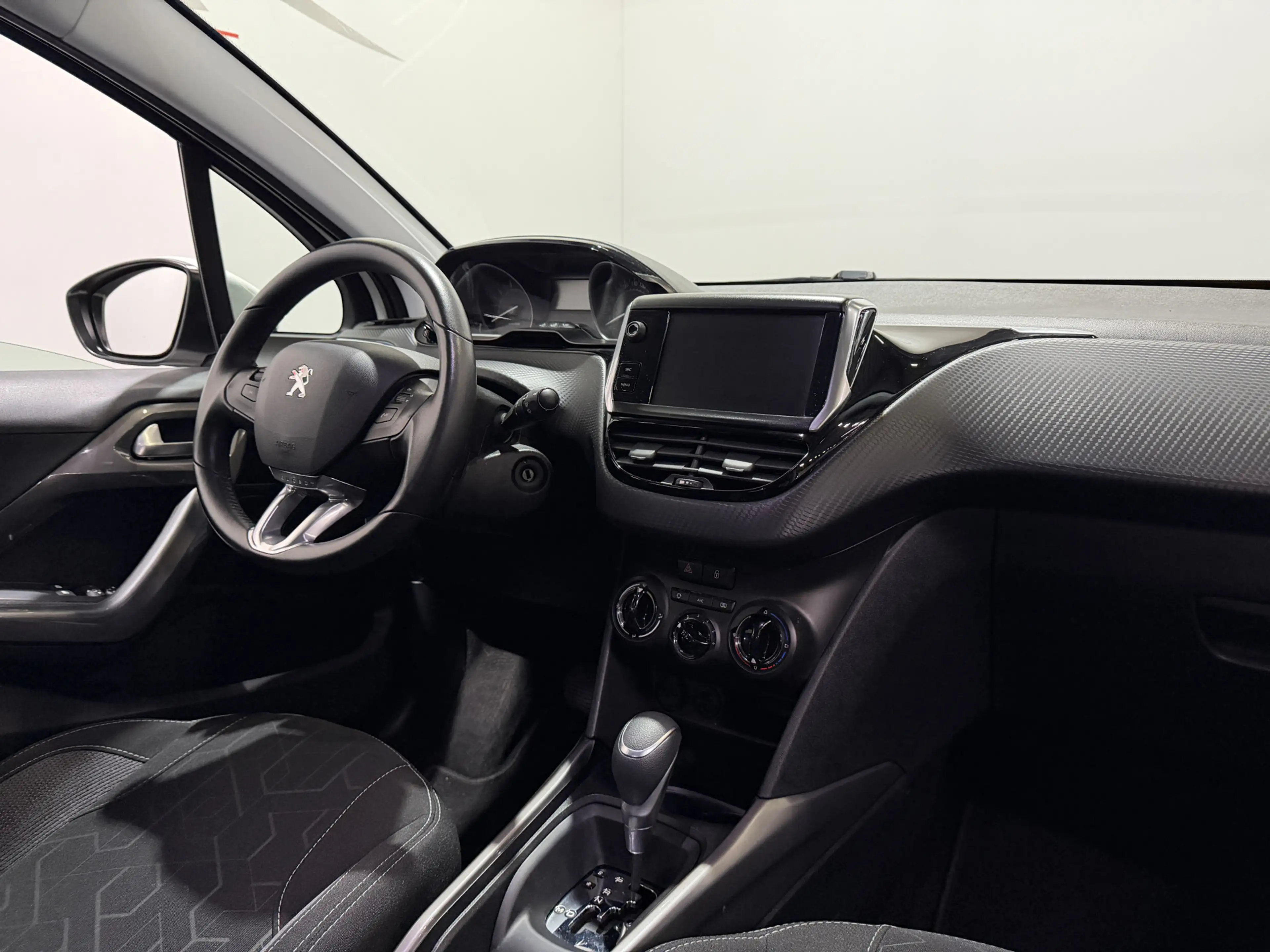 Peugeot 2008 1.2 PureTech Blue Lion - Automaat - Navi / CarPlay — photo 3