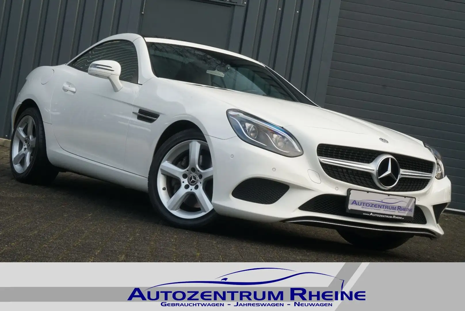 Mercedes-Benz SLC 200 Panorama Airscarf SHZ Led-Scheinwerfer Weiß - 1