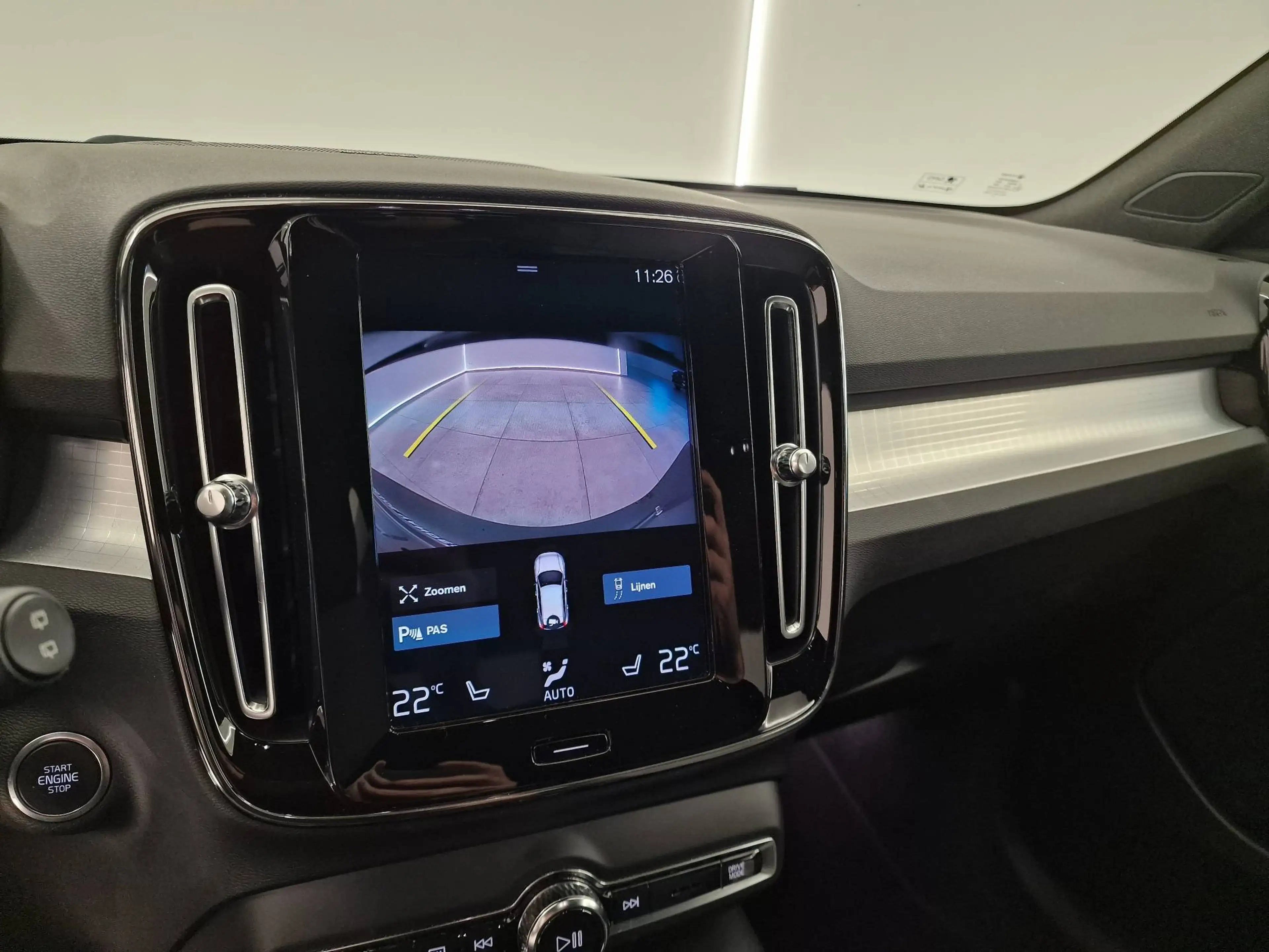 Volvo XC40 PLUS DARK BENZINE AUTOMAAT — photo 14