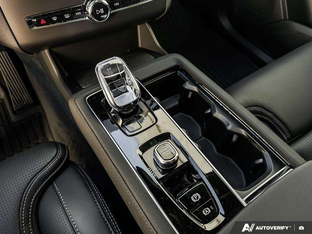 2026 Volvo XC90 B6 AWD Ultra Bright Theme 6-Seater thumb 18