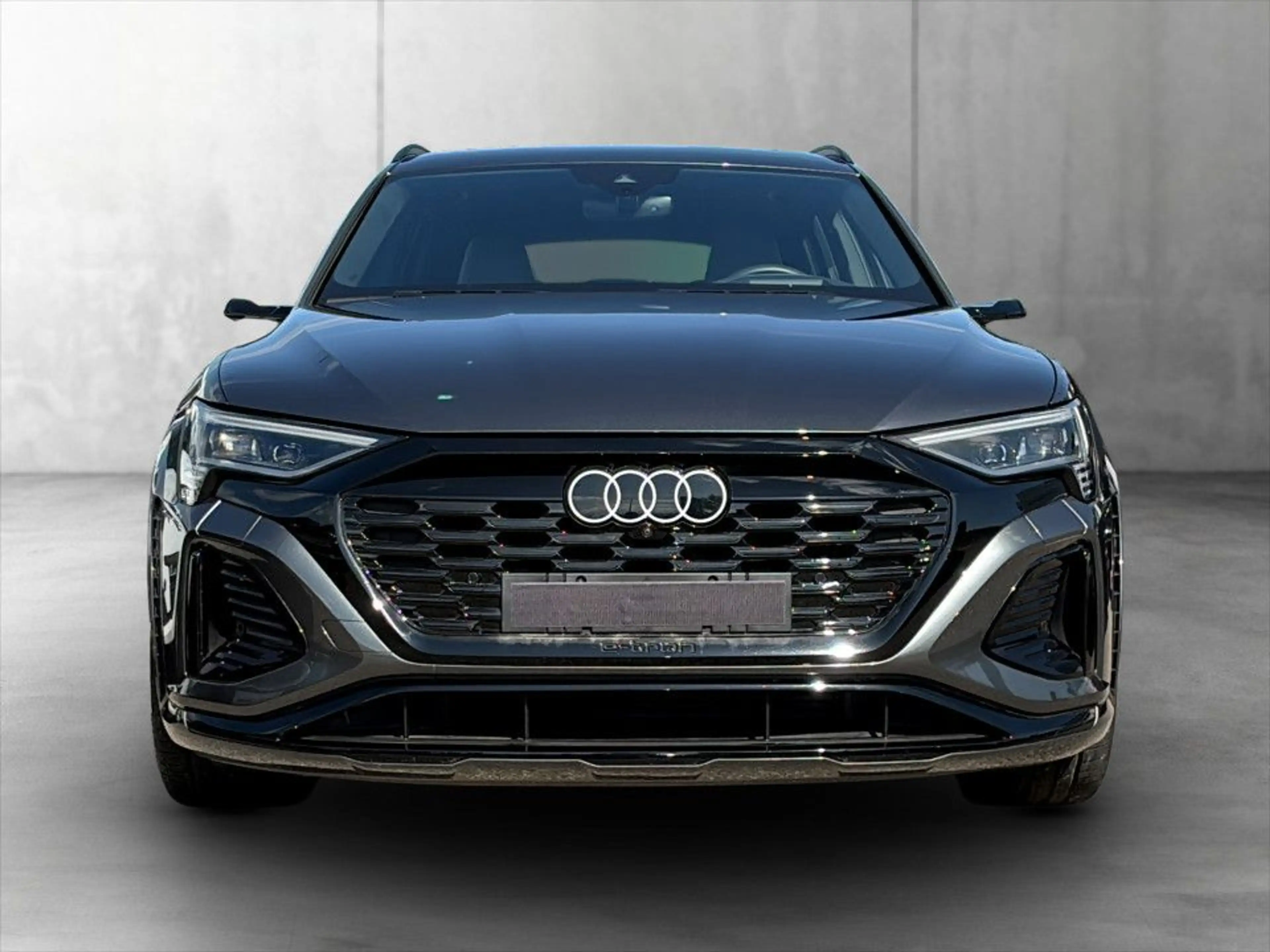 Audi SQ8 e-tron quattro MATRIX+AHK+Luft+BALD VERFÜGBAR — photo 4