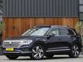 Volkswagen Touareg 3.0 V6 TSI 381PK eHybrid / panoramadak / 360° / IQ Blauw - thumbnail 1