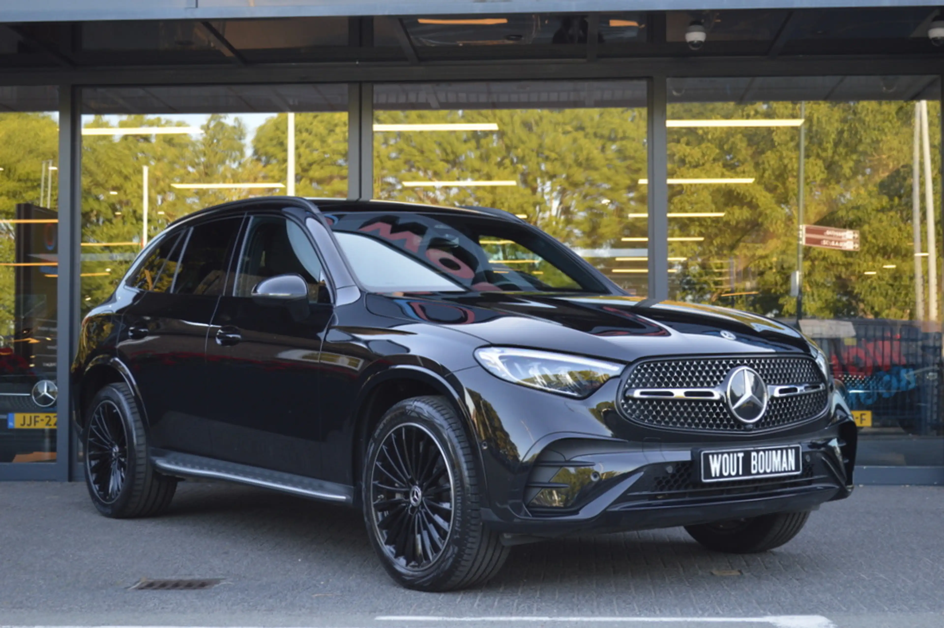 Mercedes-Benz GLC 300 300e 4MATIC AMG Led Panorama Memory Distronic Sfee — photo 3