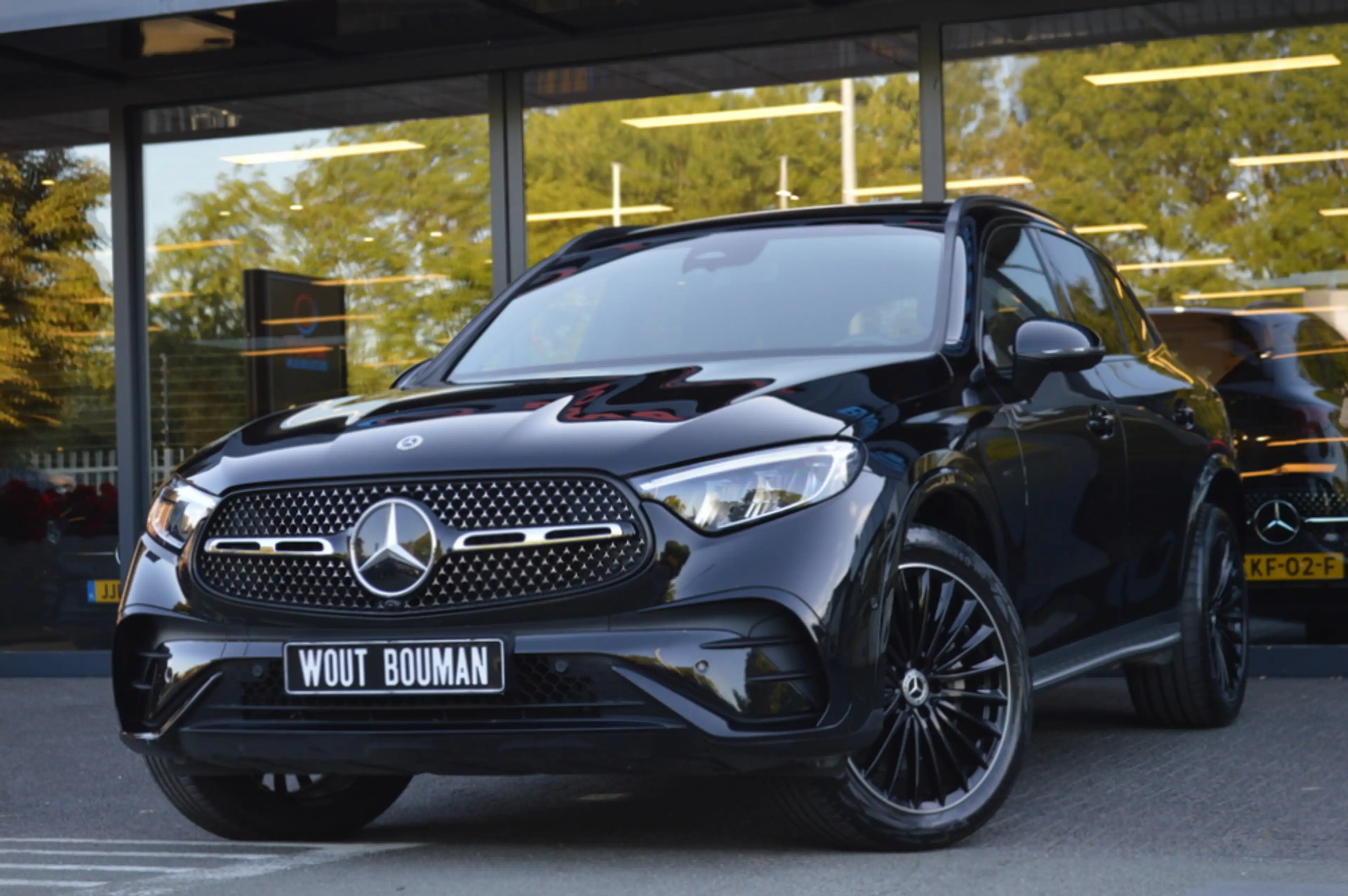 Mercedes-Benz GLC 300 300e 4MATIC AMG Led Panorama Memory Distronic Sfee