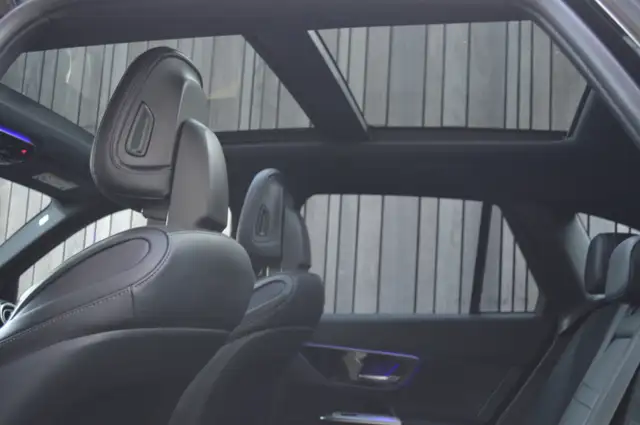 Mercedes-Benz GLC view 27