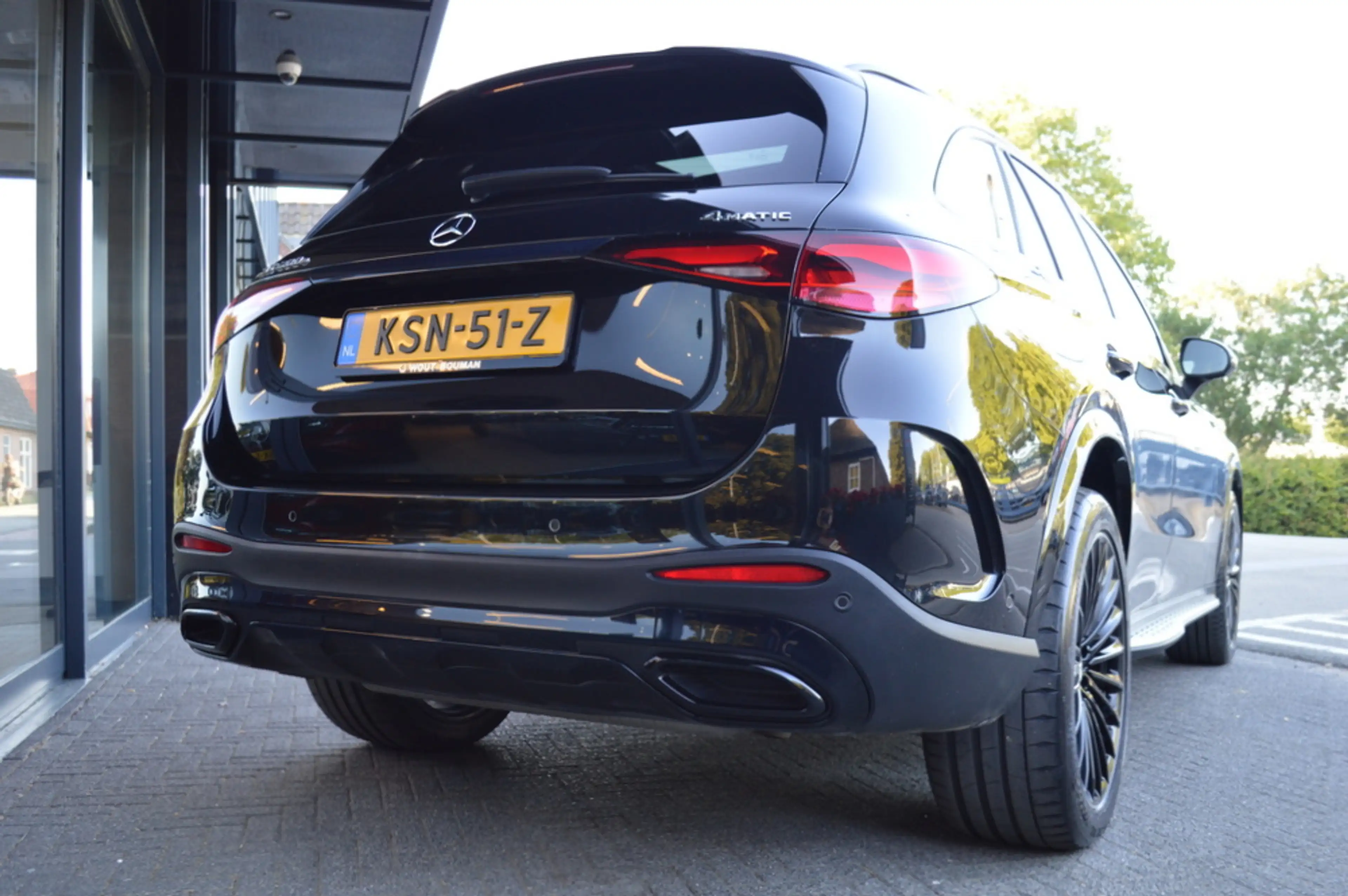 Mercedes-Benz GLC 300 300e 4MATIC AMG Led Panorama Memory Distronic Sfee — photo 6