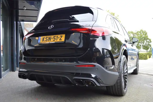 Mercedes-Benz GLC view 6