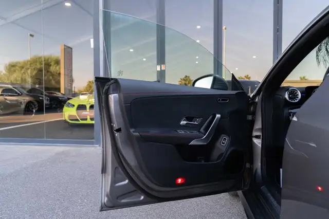Mercedes-Benz Cla view 7