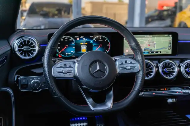 Mercedes-Benz Cla view 8