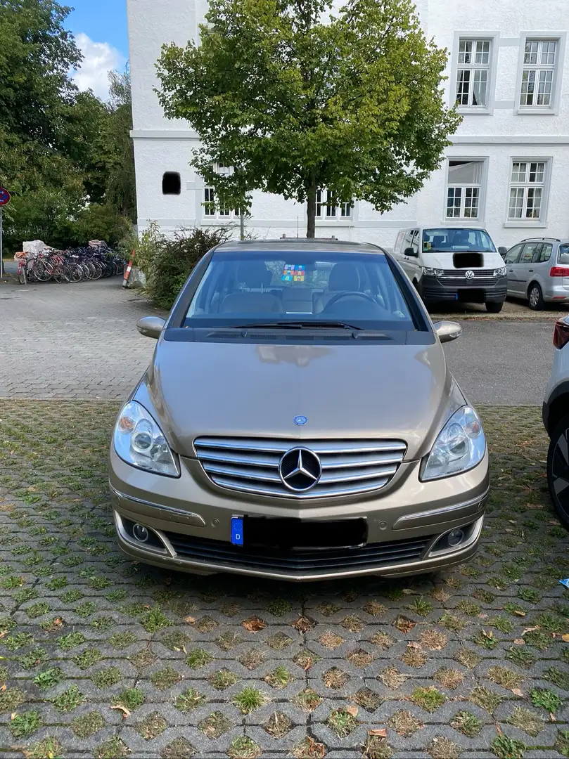 Mercedes-Benz B 200 Turbo - 1
