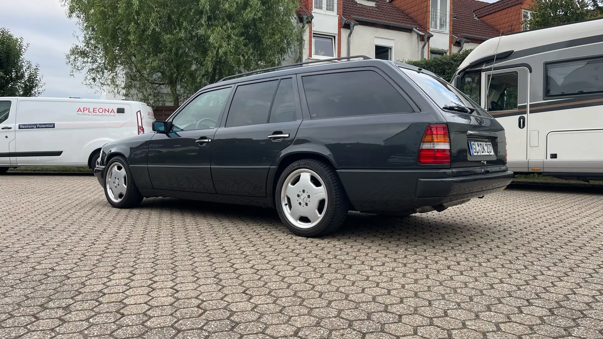 Mercedes-Benz E 320 E-Klasse TE T-Modell S124 Czarny - 2