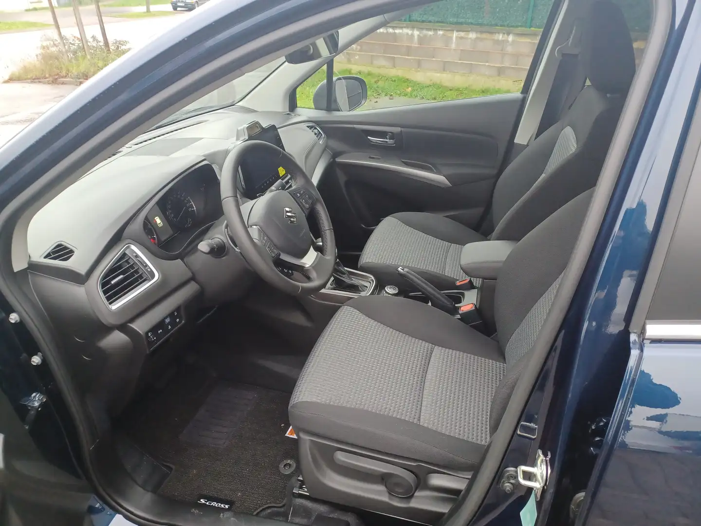 Suzuki S-Cross 1.5 Dualjet Hybrid, Electrique Essence,4 WD 85kW 116pk Bleu - 2