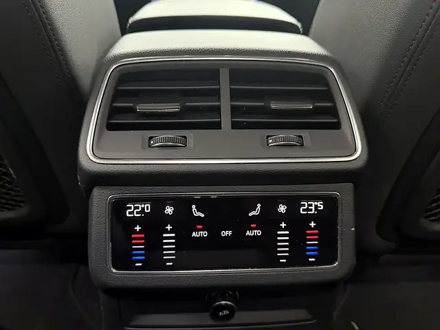 Audi A6 view 20