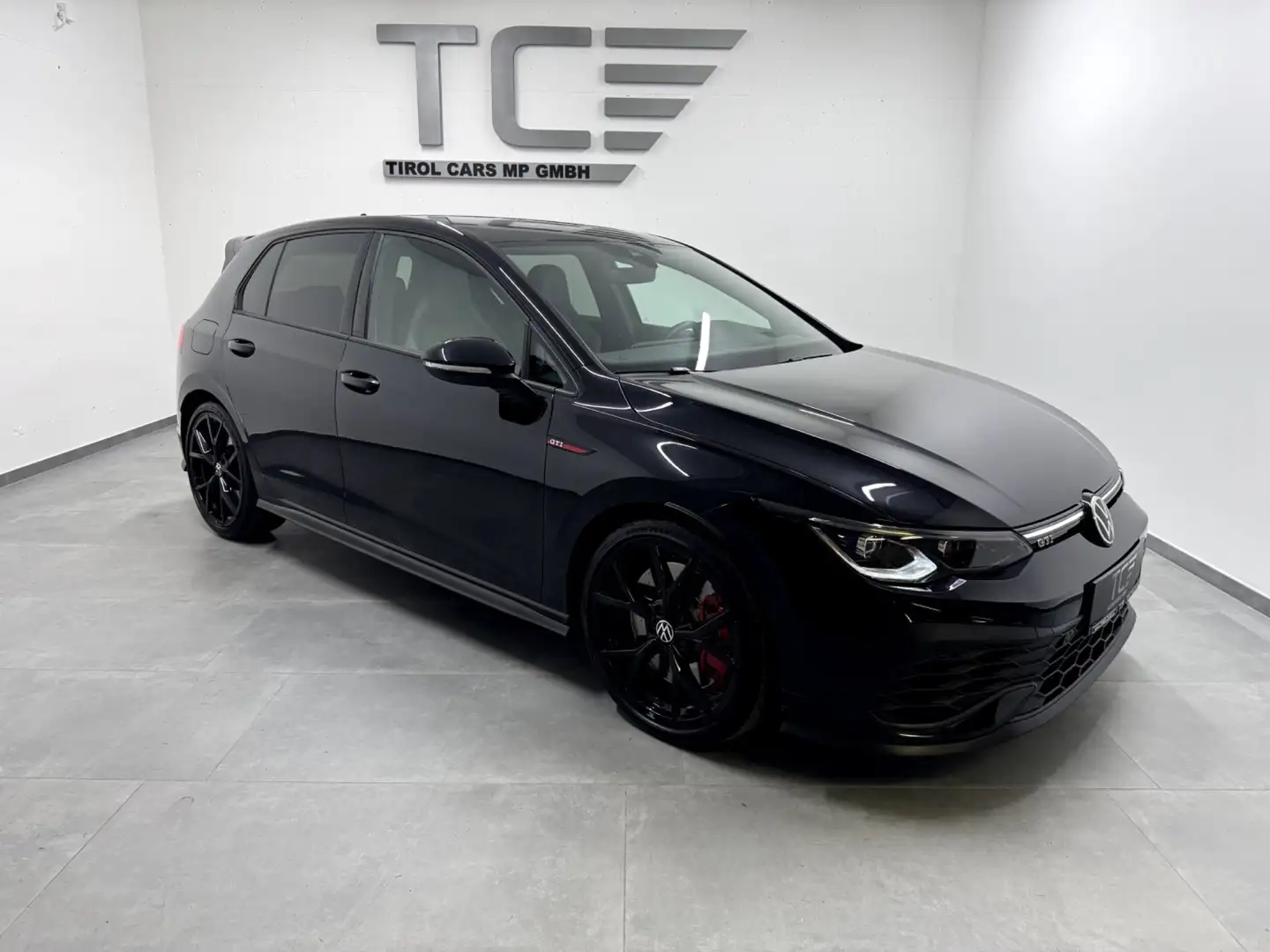 Volkswagen Golf GTI Clubsport 45 DSG, Sitzbelüftung, Keyless, DCC, IQ Schwarz - 1
