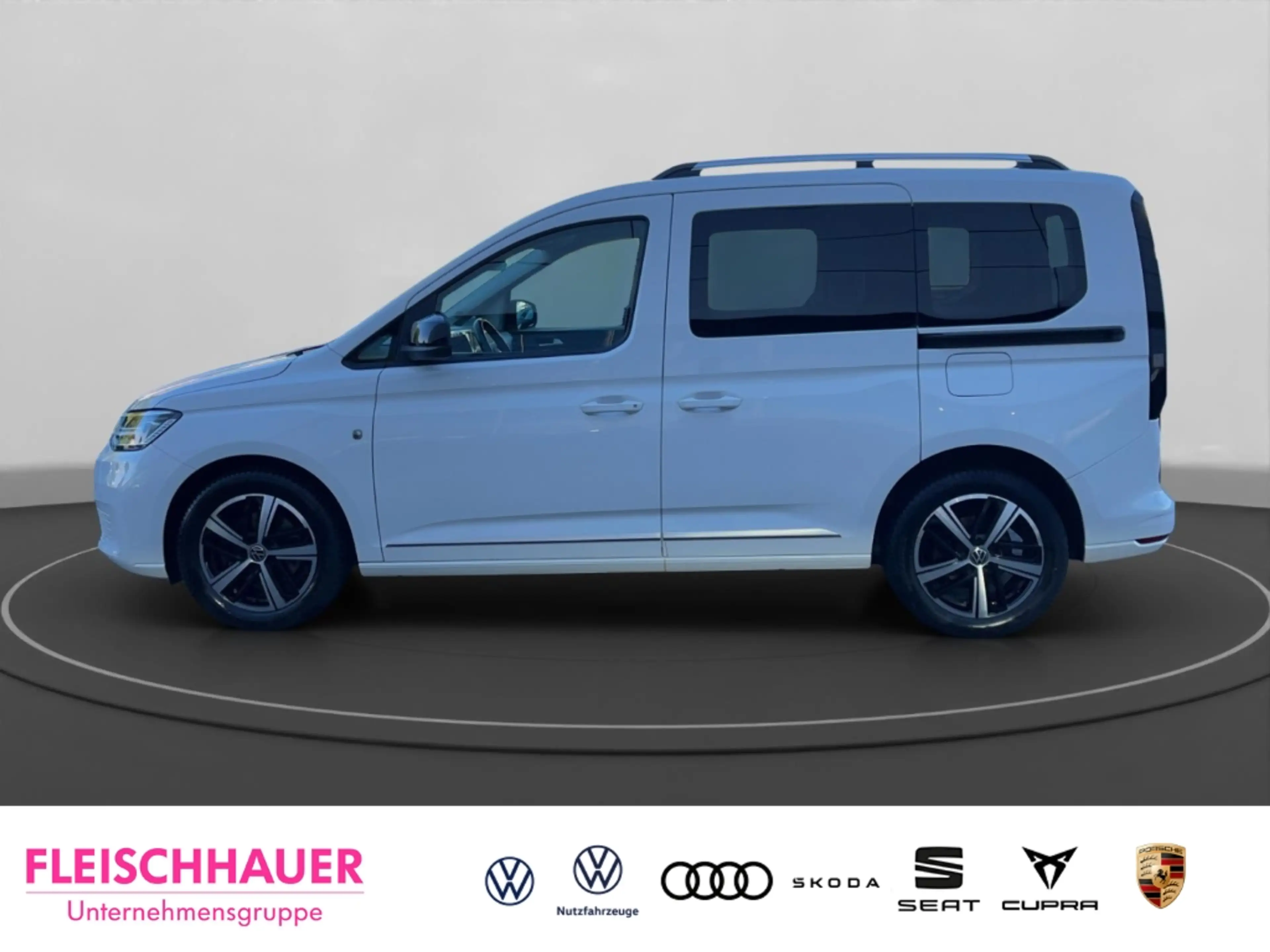 Volkswagen Caddy Style 1.5 PANO+LED+KAMERA+SHZ+KLIMAAUT — photo 3