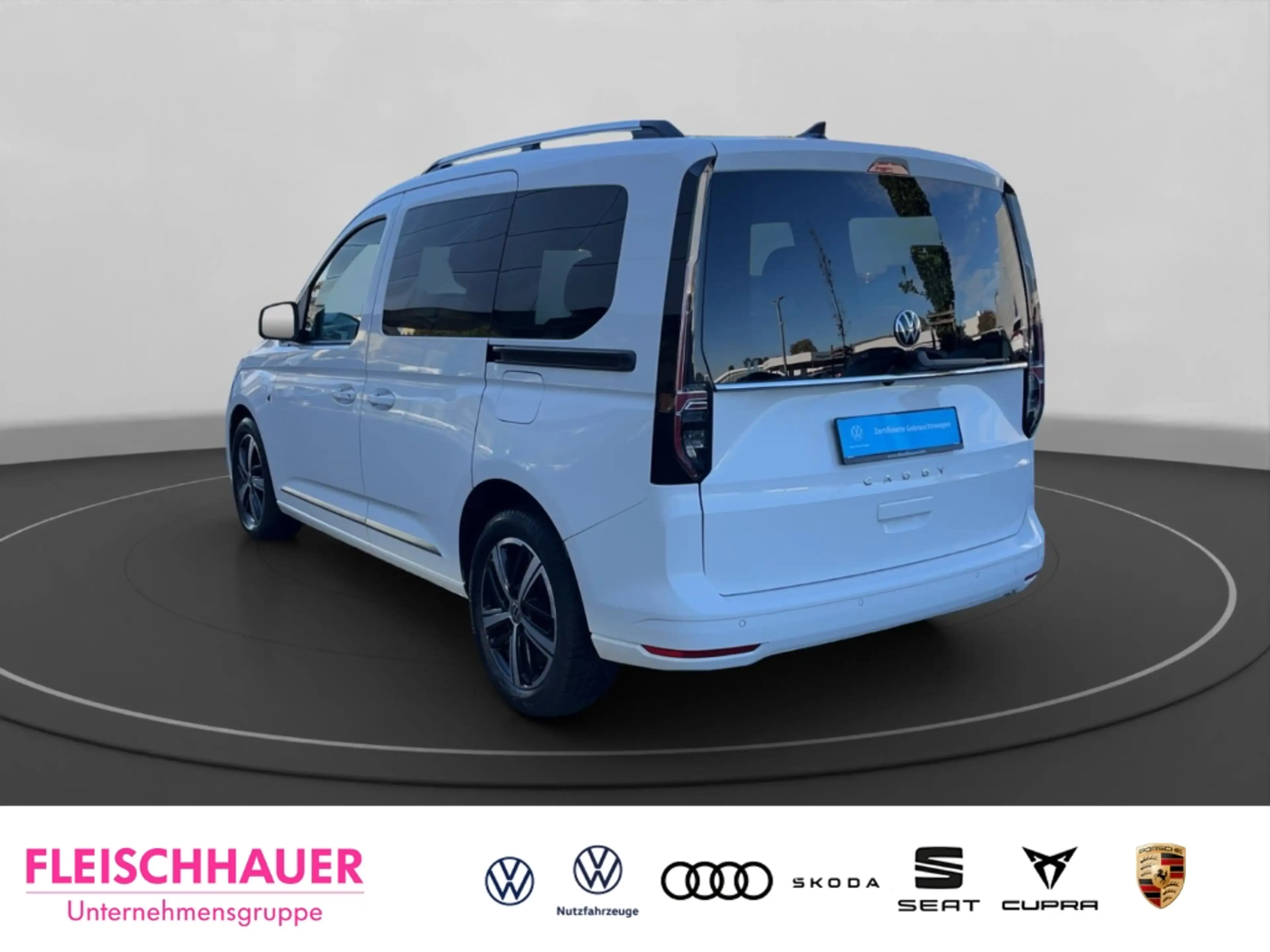 Volkswagen Caddy Style 1.5 PANO+LED+KAMERA+SHZ+KLIMAAUT — photo 5