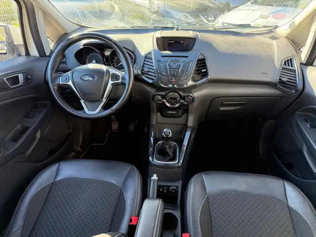Ford Ecosport view 5