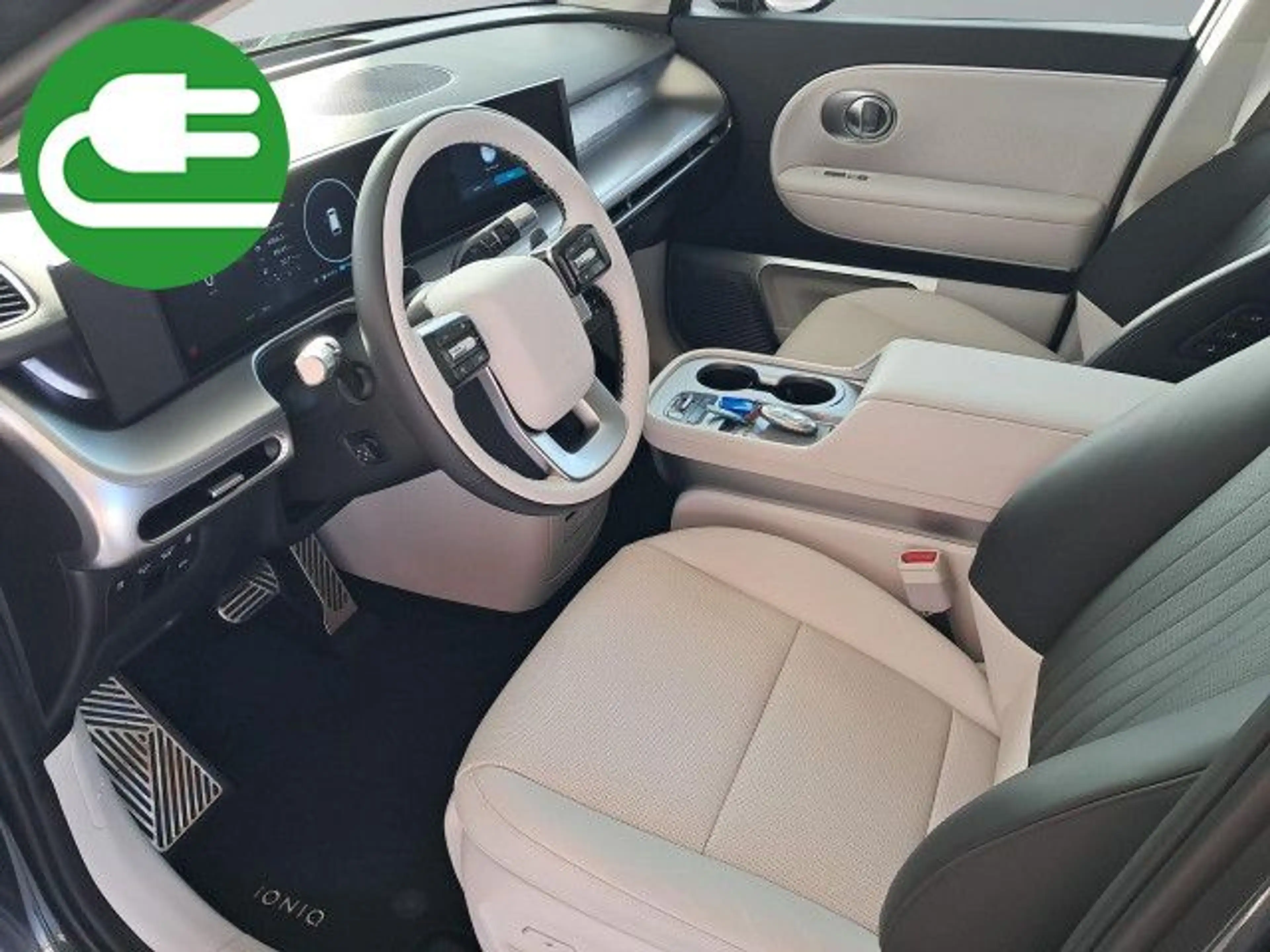 Hyundai IONIQ 9 UNIQ Panoramadach 4WD 110 kWh Batterie LED — photo 13