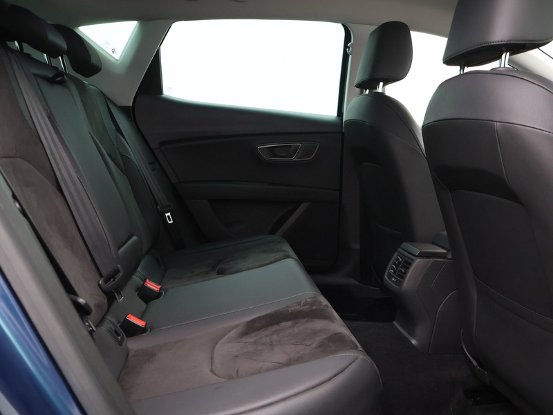 SEAT Leon Leon TSI 110PK *LEDER*ALCANTARA*CRUISE*NAVI*PDC*DAB RADIO*BLTH*...* — photo 5