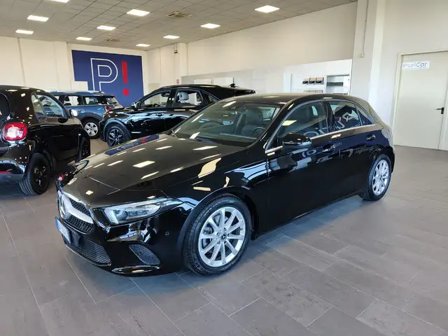 Mercedes-Benz A 180 d Auto Navi Cruise Camera+Sensori Fari LED DAB