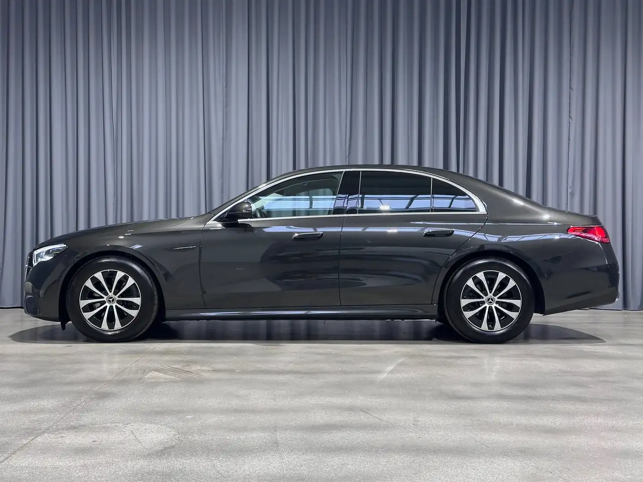 Mercedes-Benz E-Class AVANTGARDE *AUT.*DISTRONIC PRO*KEYLESS*360'CAMERA*MEMORY*, миниатюра 2