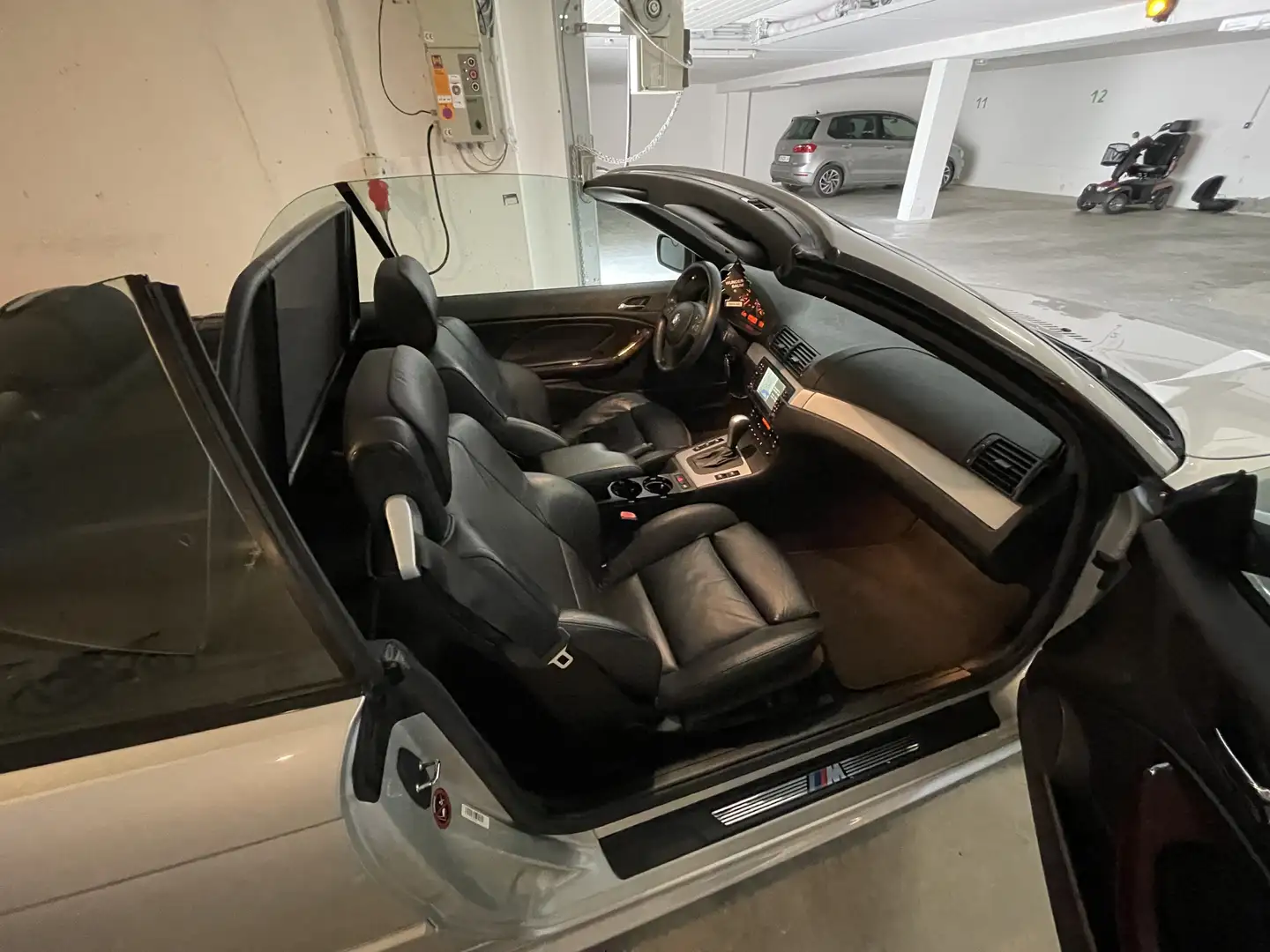 BMW 330 330 Ci Edition Sport srebrna - 2