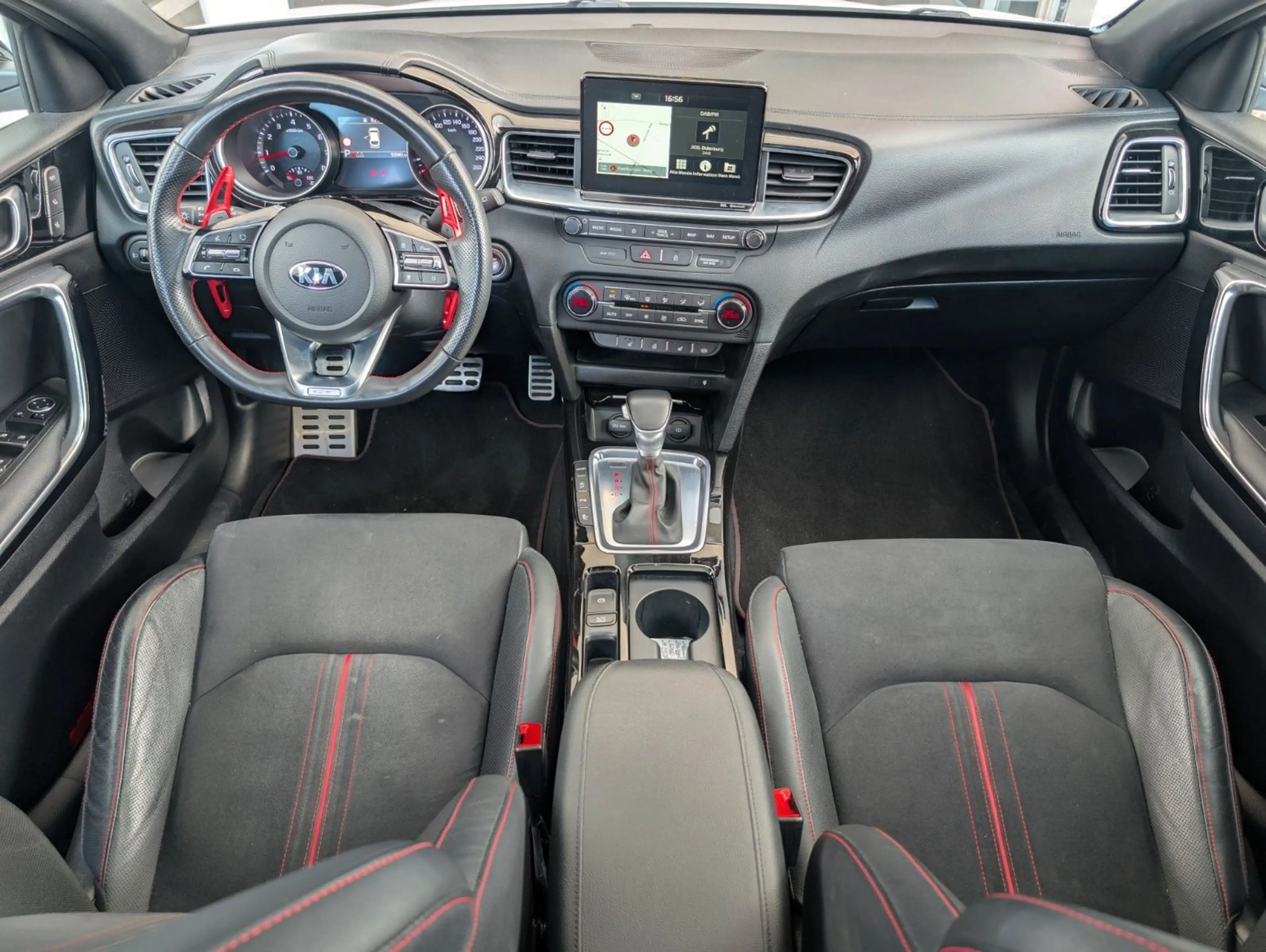 Kia ProCeed / pro_cee'd 1.6 T-GDi GT — photo 15
