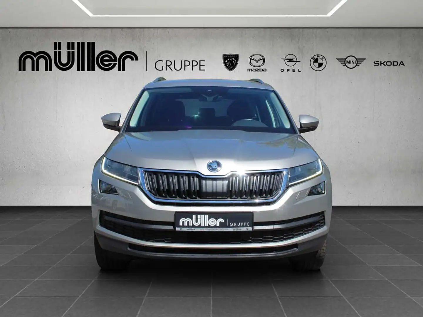 Skoda Kodiaq 2.0 TSI 4x4 DSG Style Beige - 2