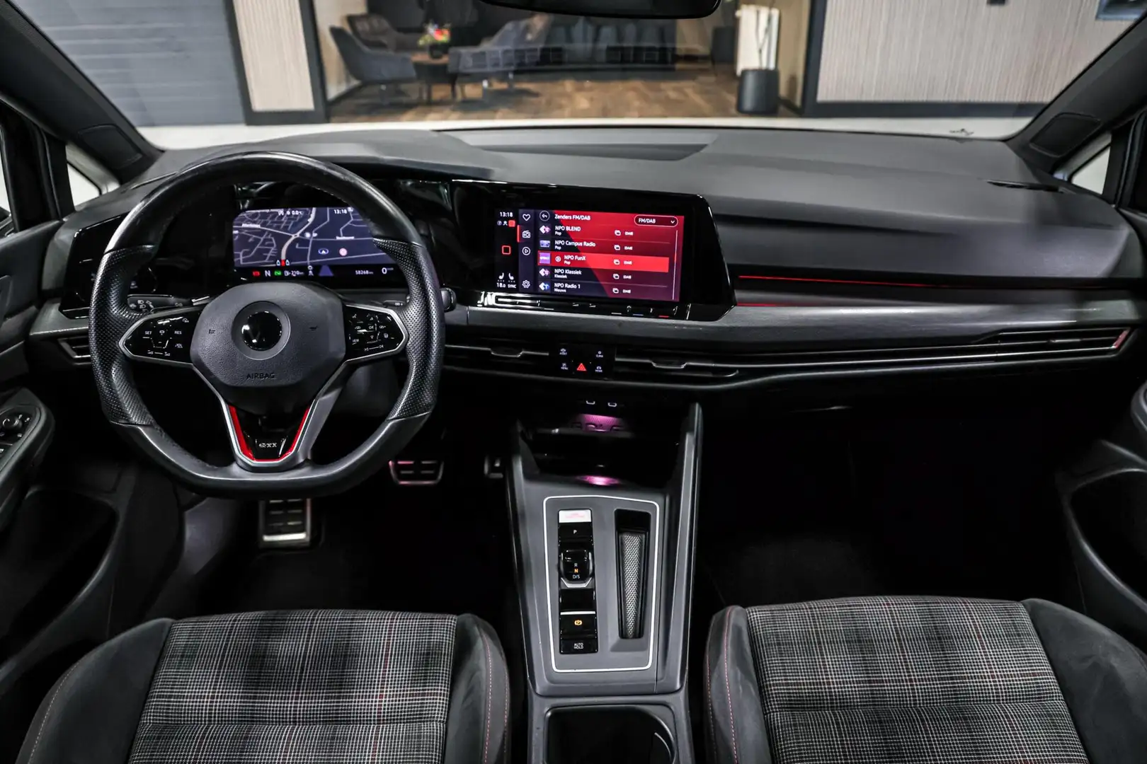 Volkswagen Golf GTI 2.0 TSI GTI|Pano|ACC|19''|Stuur/stoelverw. Noir - 2