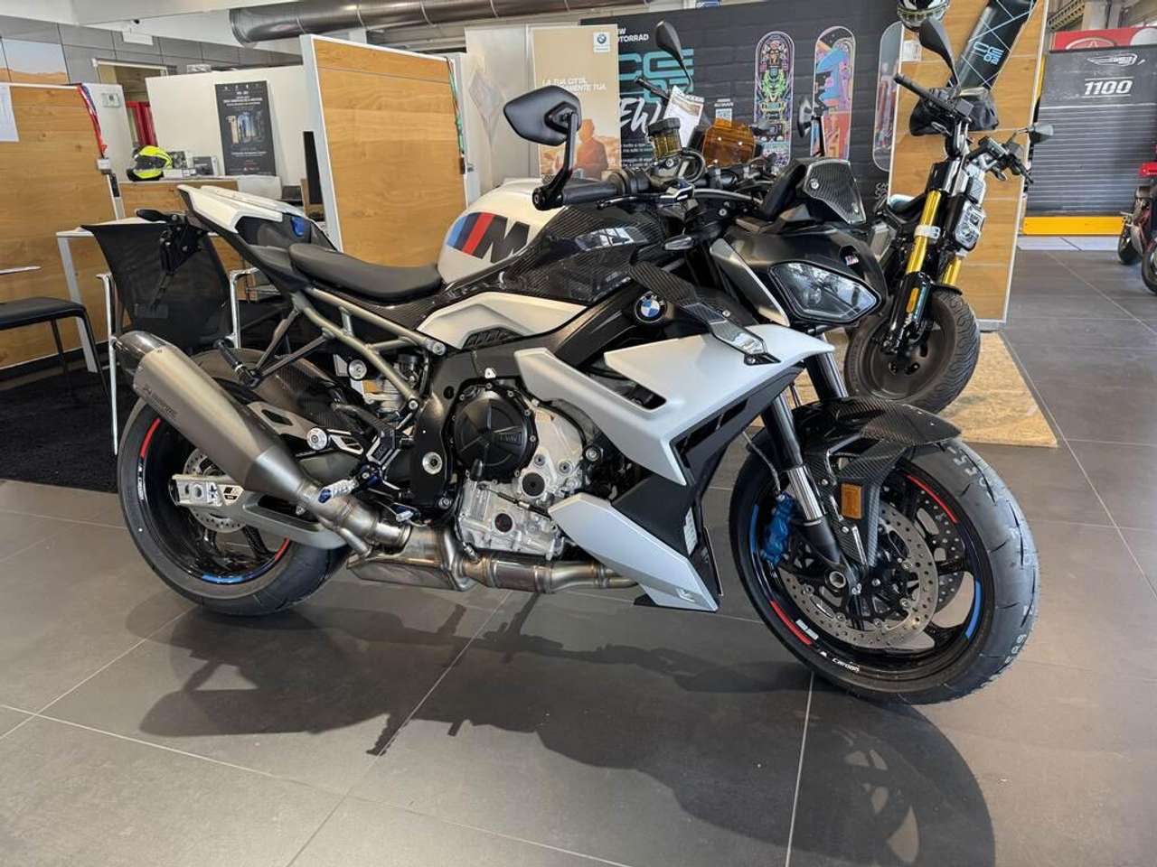 BMW M 1000 R Competition Abs my25