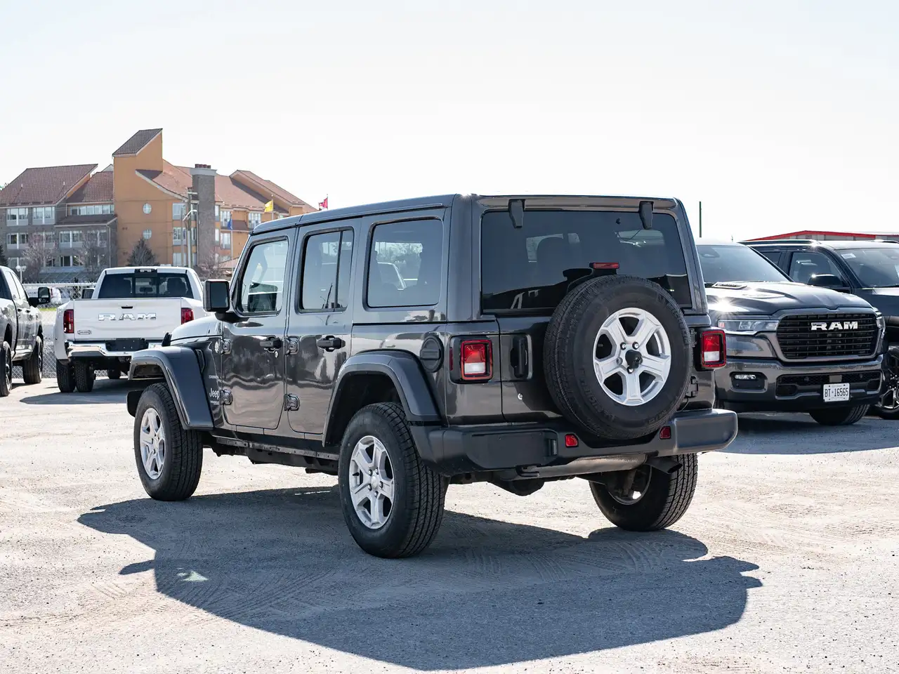Jeep Wrangler снимка Jeep Wrangler