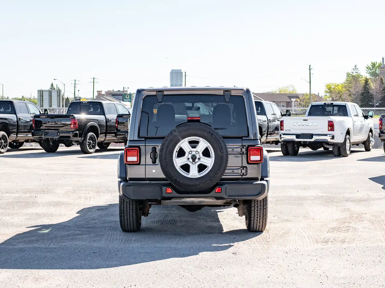 Jeep Wrangler снимка Jeep Wrangler