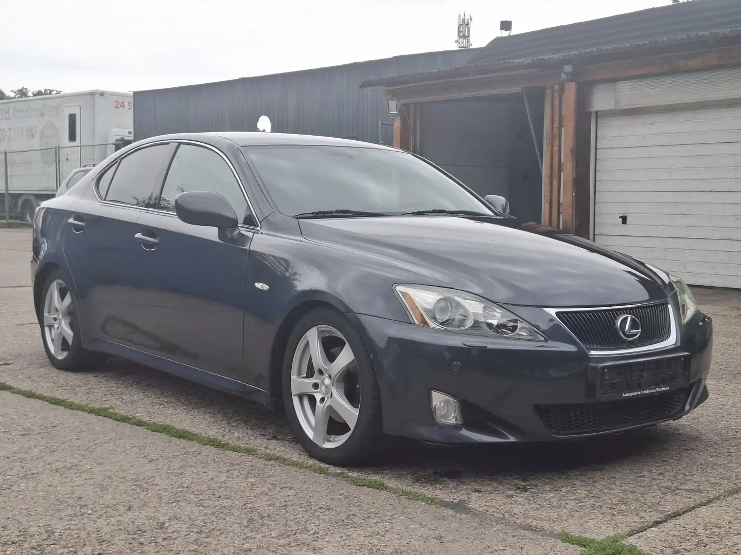 Lexus IS 220d Luxury Line / TÜV Neu Grau - 1