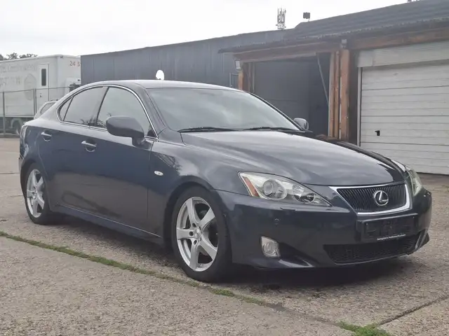 Lexus IS 220d Luxury Line / TÜV Neu