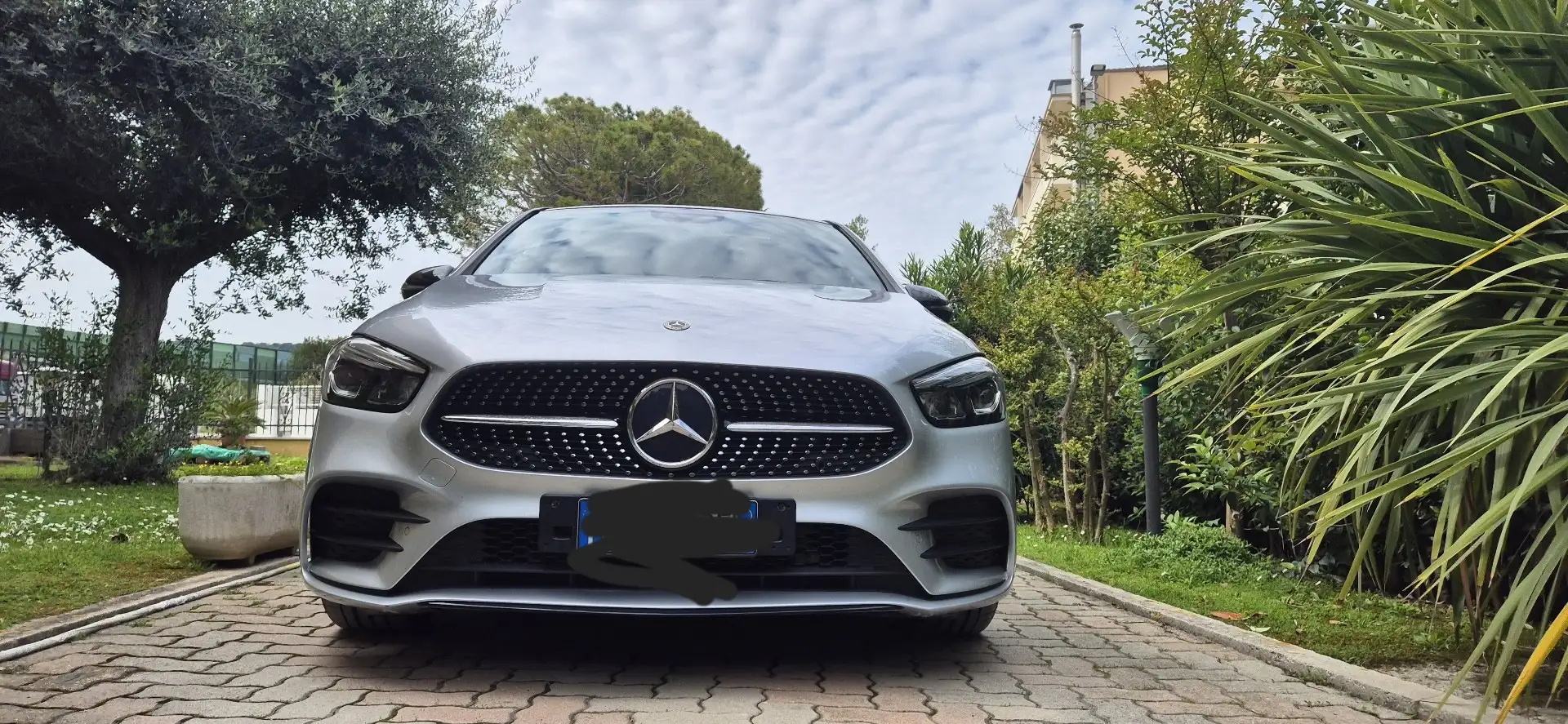 Mercedes-Benz B 200 MERCEDES B 200 PREMIUM 150CV AMG LINE NIGHT EDIT. Argento - 1