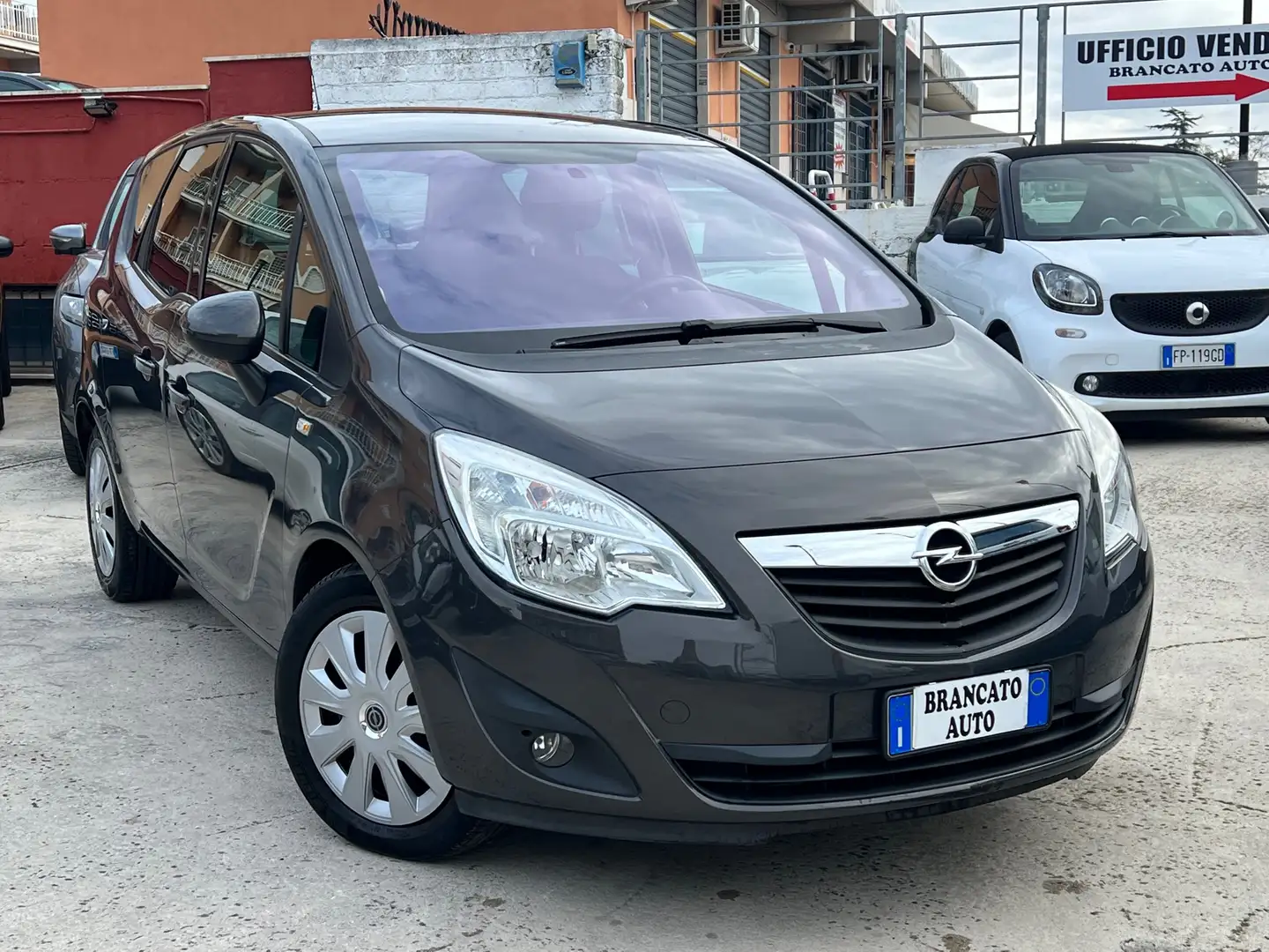Opel Meriva Meriva 1.7 cdti 110cv DISTRIBUZIONE ESEGUITA Grau - 1